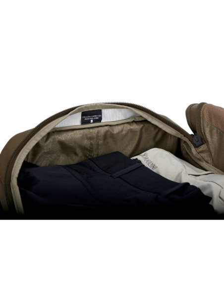 Thule | Chasm | Carry-on luggage | Waterproof | Deep Khaki
